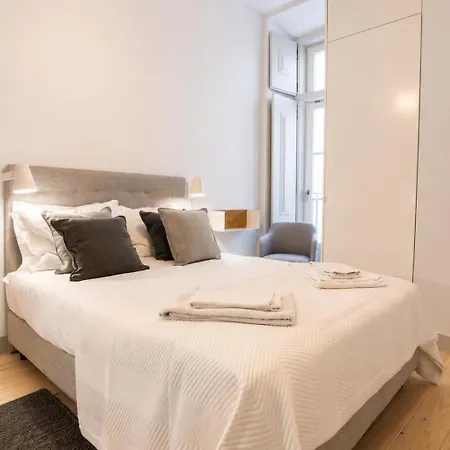 アパート Charming Baixa 3Br With Balcony By Lovelystay