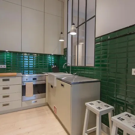 Apartamento Lovelystay - Charming 3 Bedroom Wonder Downtown
