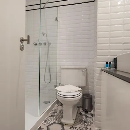 アパート Charming 3 Bedroom Wonder Downtown By Lovelystay