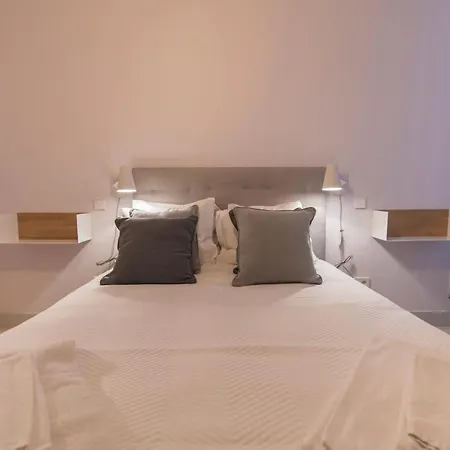 Lovelystay - Charming 3 Bedroom Wonder Downtown Apartamento *