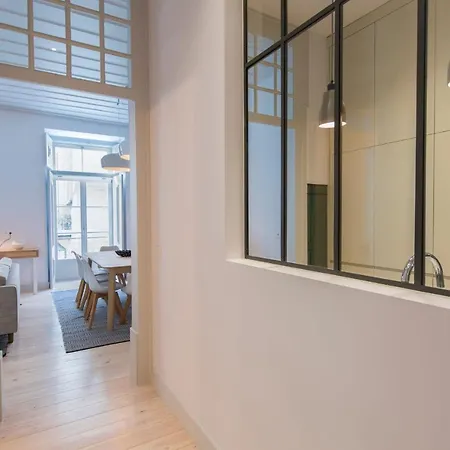Lovelystay - Charming 3 Bedroom Wonder Downtown Lisboa