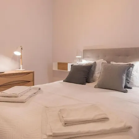 Lovelystay - Charming 3 Bedroom Wonder Downtown Apartamento Lisboa