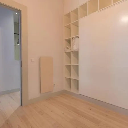 Lägenhet Charming Baixa 3Br With Balcony By Lovelystay *