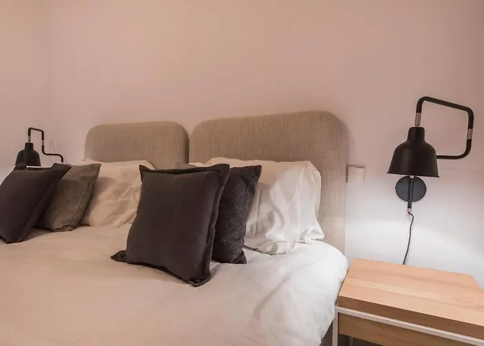 Charming 3 Bedroom Wonder Downtown By Lovelystay * Lissabon
