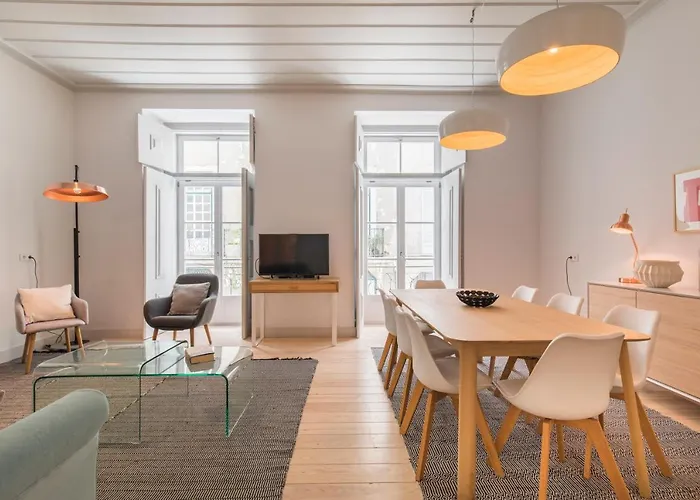 아파트 Charming 3 Bedroom Wonder Downtown By Lovelystay *