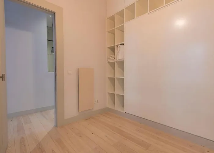 아파트 Charming 3 Bedroom Wonder Downtown By Lovelystay *